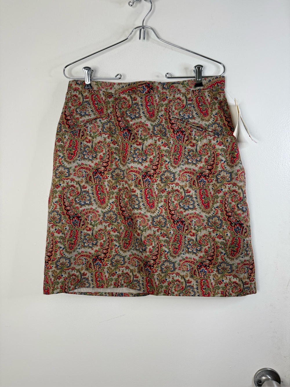 Liz Sport NWT vintage new old stock, two pocket, paisley, cotton mini skirt 14